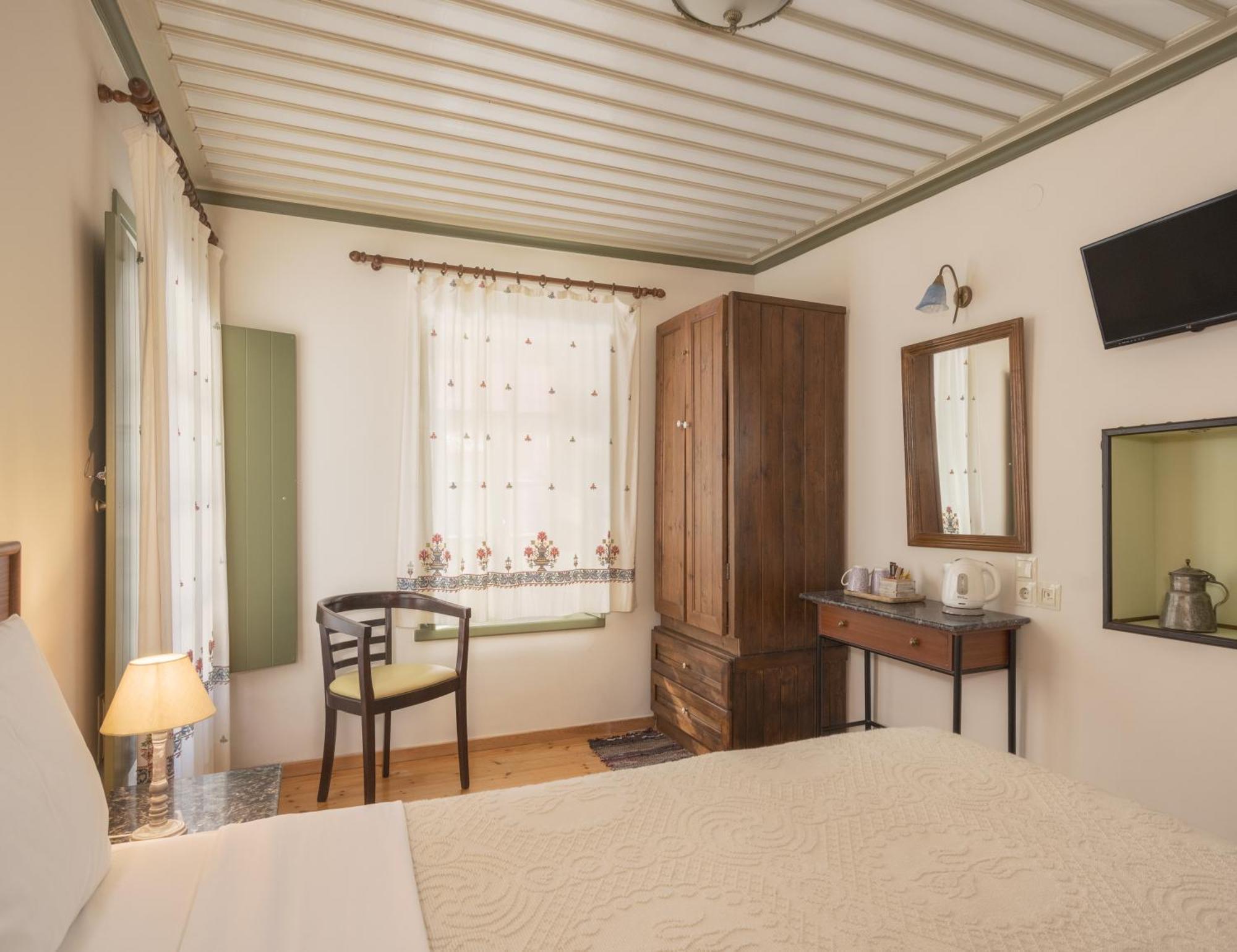 Hotel Ameliko Zagori Áno Pediná Pokoj fotografie